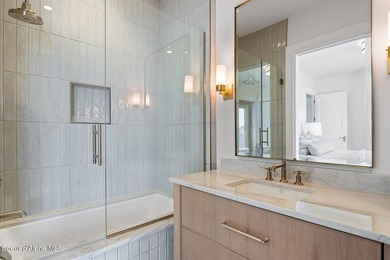 Experience refined WATERFRONT living in this 6,500+ sq ft - photo 30