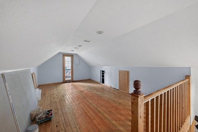 Welcome home to this beautifully updated 4-bedroom, 2-bath - photo 30