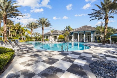 Step into this upgraded 2018 2 bed, 2 bath, + den villa in Grand - photo 38