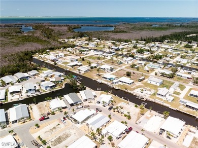 Pine Island Cove 55+ community.munity POOL, HOT TUB, CLUBHOUSE - photo 7