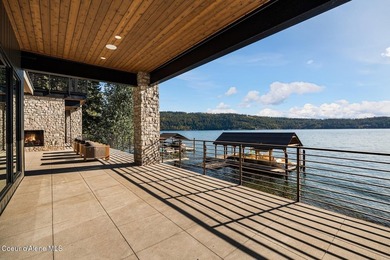 Experience refined WATERFRONT living in this 6,500+ sq ft - photo 50