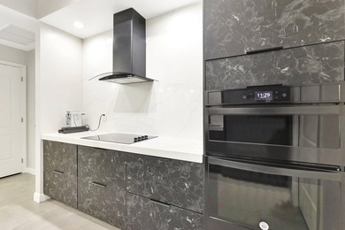 Experience unparalleled luxury in the heart of downtown City - photo 12