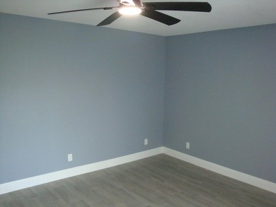 Welcome to this beautiful four-bedroom, two-bathroom single - photo 16