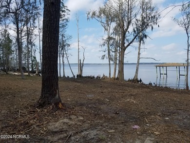 Pamlico River Lot Sale Pending in Blounts Creek North Carolina