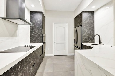 Experience unparalleled luxury in the heart of downtown City - photo 28