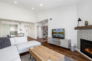 Lake Condo For Sale in Reseda, California
