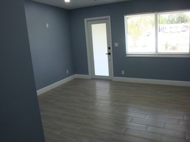 Welcome to this beautiful four-bedroom, two-bathroom single - photo 41