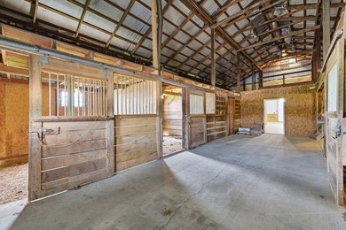 Craftsmanship meets country, perched in one of Ohio's most - photo 50