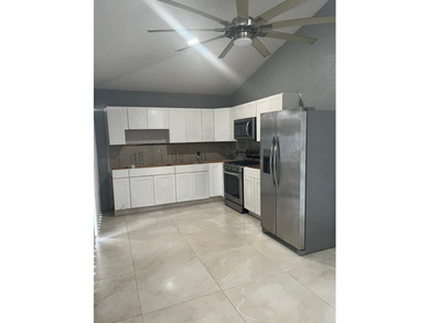 LOCATION, LOCATION, LOCATION! Beautiful property located in the - photo 4