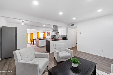 That's right you read that correctly a single-story Five bedroom