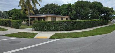 A corner lot home with a very nice size backyard for - photo 1