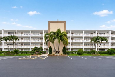 Beautifully renovated 1-bedroom, 1.5-bath condo in Century - photo 1