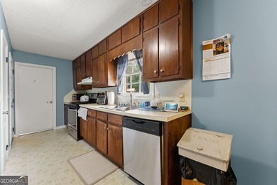Discover the possibilities with this charming brick ranch - photo 12