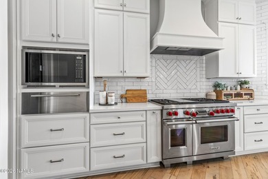 Experience Elevated Mountain Living in the prestigious Flagstaff - photo 24