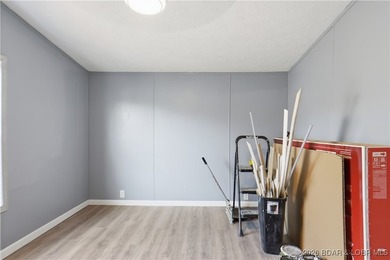 Tidy, clean and updated manufactured home with over 3 acres - photo 25