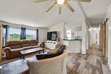 $10,000 credit towards rate buydown or closing costs & 1 year - photo 4