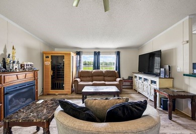 $10,000 credit towards rate buydown or closing costs & 1 year - photo 5