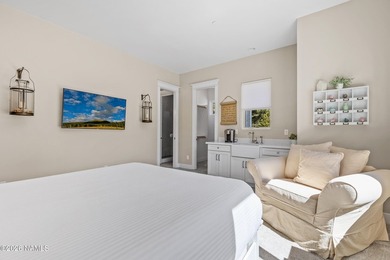 Experience Elevated Mountain Living in the prestigious Flagstaff - photo 45