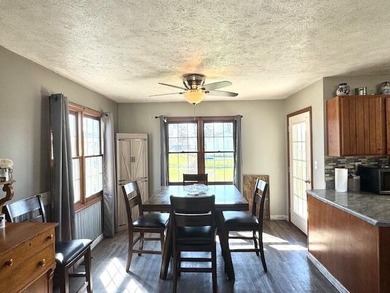 Welcome to this three-bedroom, two-bath home located in the Boa - photo 7