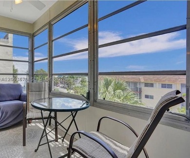 Spacious, elegantly furnished 1-bedroom, 1-bathroom condo in the - photo 11