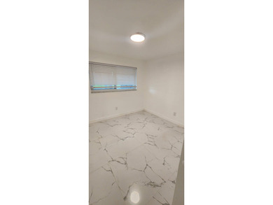 Immaculate MOVE IN READY! 5 bed/ 2baths house in Coral Springs - photo 16
