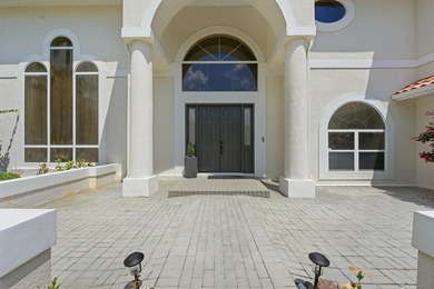 Private Waterfront Estate with 165 Feet of Waterfront and Direct - photo 6