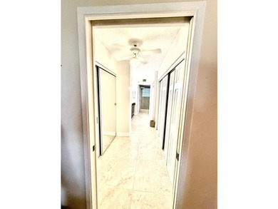Beautifully upgraded 6th-floor condo in desirable Huntington - photo 3