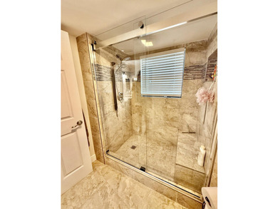 Beautifully upgraded 6th-floor condo in desirable Huntington - photo 4