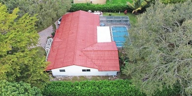Immaculate MOVE IN READY! 5 bed/ 2baths house in Coral Springs - photo 30
