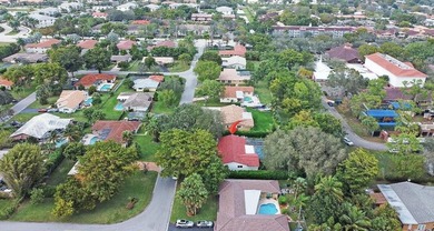 Immaculate MOVE IN READY! 5 bed/ 2baths house in Coral Springs - photo 33