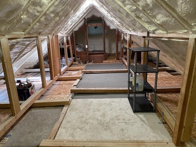 Tucked on a quiet street in Edgerton, this fully remodeled 2-bed - photo 38