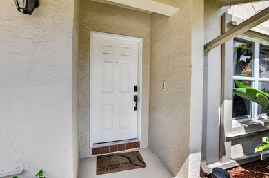 Welcome to this charming three-bedroom, two-bathroom - photo 7
