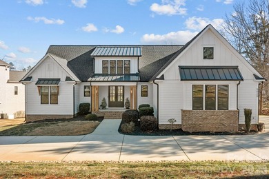 Discover the perfect blend of livable luxury at this exceptional - photo 5