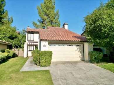 (private lake, pond, creek) Home For Sale in Bakersfield California