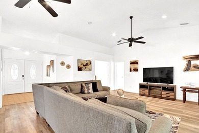2026 Roof! This beautiful 3 bedroom, split-floor-plan home is a - photo 8