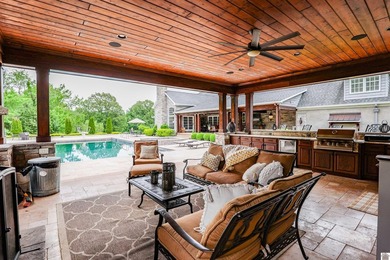 Private 9-acre estate in Western Kentucky offering luxury living - photo 9