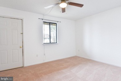 Beautiful bayside 1 bedroom 1 bath condo located on the second - photo 8