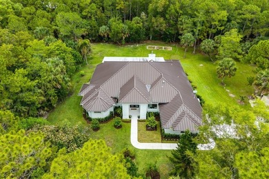 Experience the perfect blend of luxury, privacy, and modern - photo 2