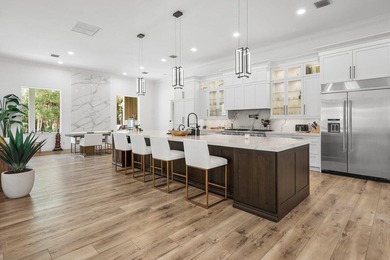 Experience the perfect blend of luxury, privacy, and modern - photo 10