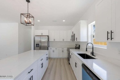 Discover an exceptional opportunity at 2512 N Bonita Ave. This - photo 15