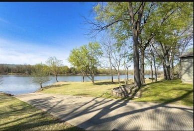 Build your dream home on this beautiful level lot in subdivision - photo 15
