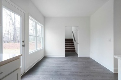 ***FANTASTIC NEW CONSTRUCTION! 3 Bed 3 Bath Ranch style plan - photo 16