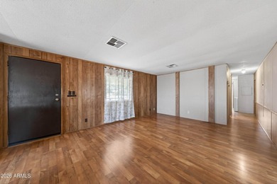 Discover comfortable living in a peaceful cul de sac with this - photo 22