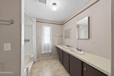 Discover comfortable living in a peaceful cul de sac with this - photo 24