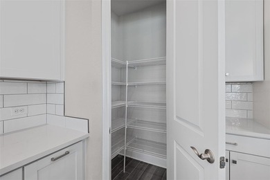 Sellers are motivated and ready to make a move! Their next home - photo 25