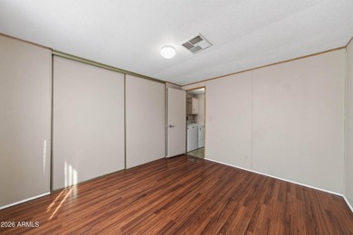 Discover comfortable living in a peaceful cul de sac with this - photo 33
