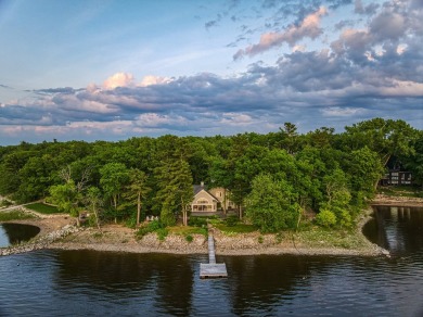 Lake Home For Sale in L'Île-Cadieux,