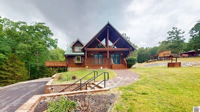 Kentucky Lake Home For Sale in Murray Kentucky