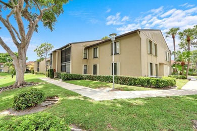 Welcome to this waterfront condominium located in Pine Ridge - photo 1