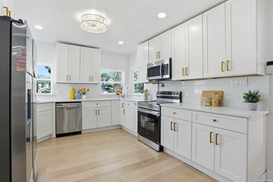 Value, great design and ready! Modern updates. Timeless charm - photo 12